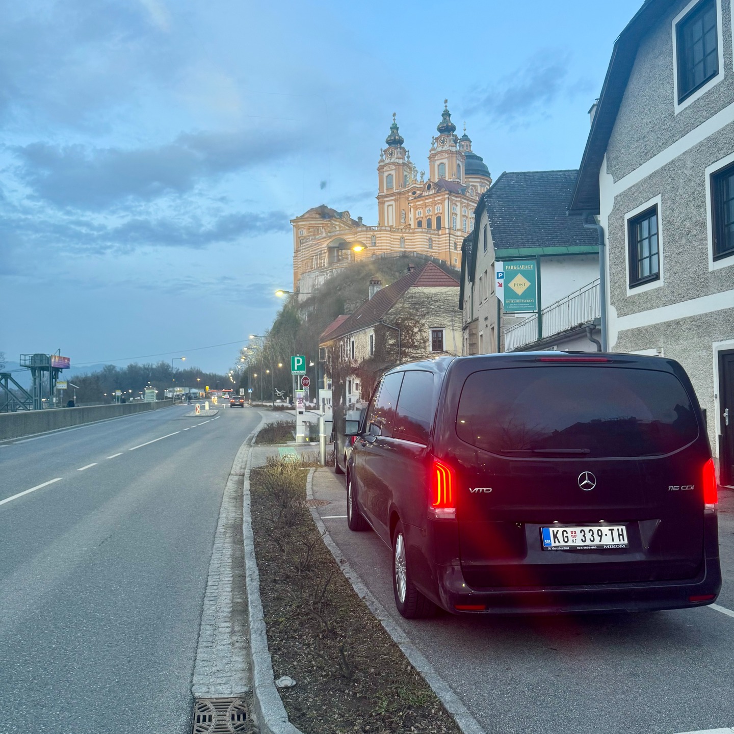 Pogrebno preduzeće - Mileković